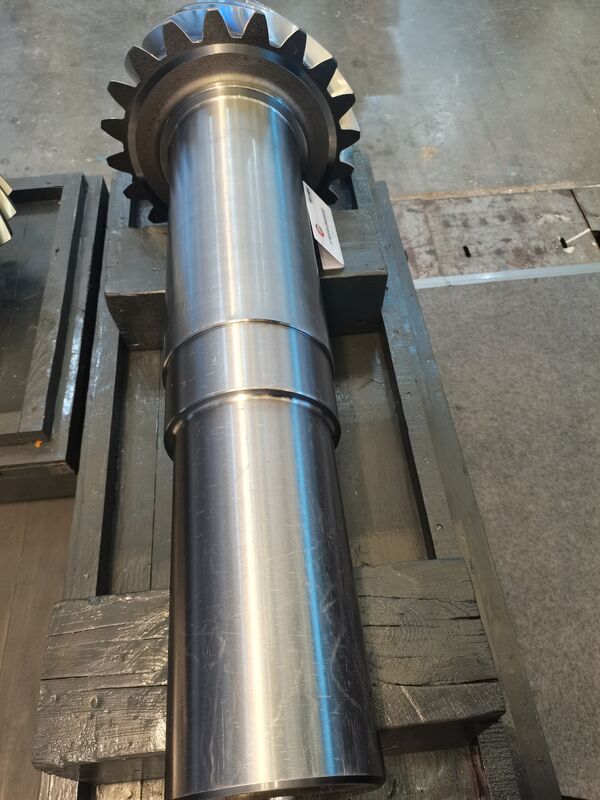 قطر بزرگ قطر بالا قطب چرخ دار با HRC45-62 سختی برای دستگاه های کاهش دهنده خرد کننده